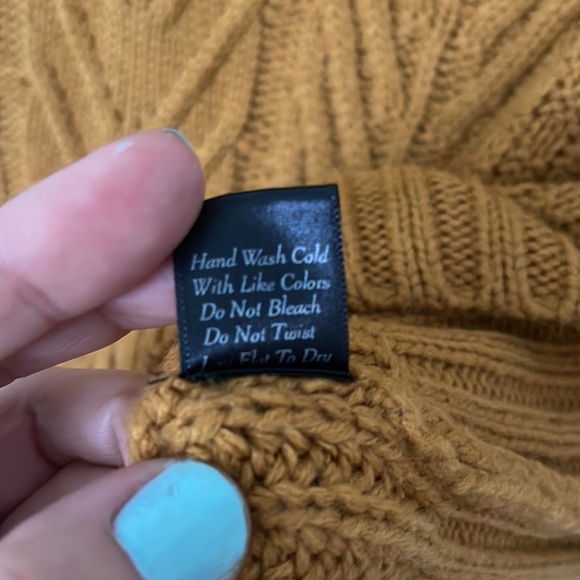 YEMAK | Women’s Mustard V Neck Bell Sleeve Cable Knit Sweater NWOT/NEW Size S - Picture 8 of 8